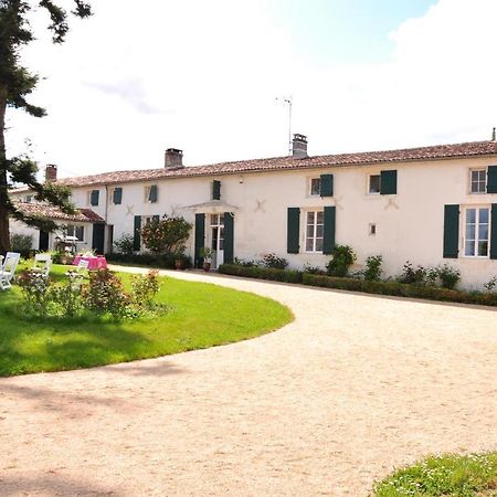 Le Logis Du Plessis Bed & Breakfast Chaniers Ngoại thất bức ảnh