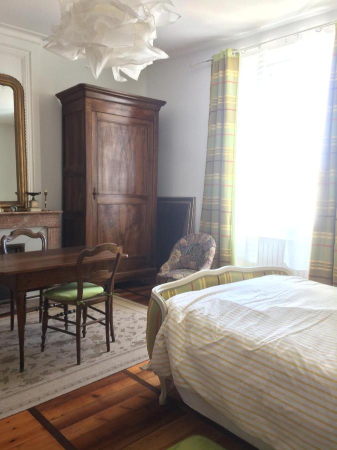 Le Logis Du Plessis Bed & Breakfast Chaniers Ngoại thất bức ảnh